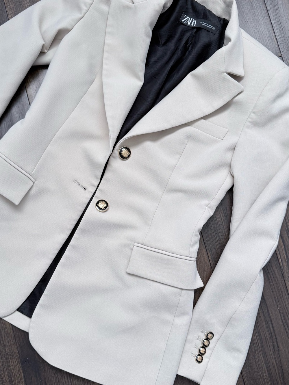 Zara Cream Single-Breasted Tailored Blazer with Gold Buttons
